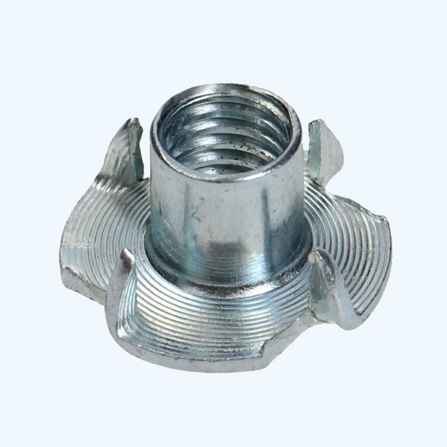 100 stuks inslagmoeren M8 verzinkt